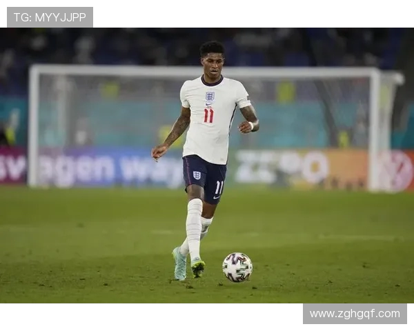 拉什福德西甲首秀替补登场 适应新体系仍需时间调整 拉什福德西甲首秀替补登场 适应新体系仍需时间调整