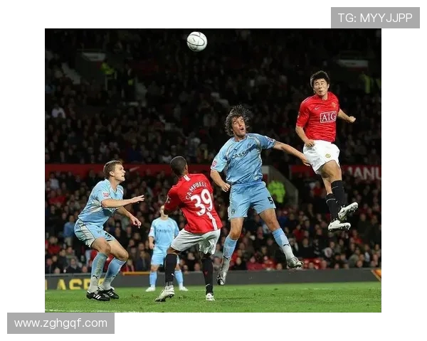 董方卓点评曼联复兴难题 阿莫林对B费宽容过度 多名球员可踢主力