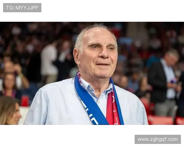 赫内斯主动与埃贝尔握手 被解读为支持后者为中心